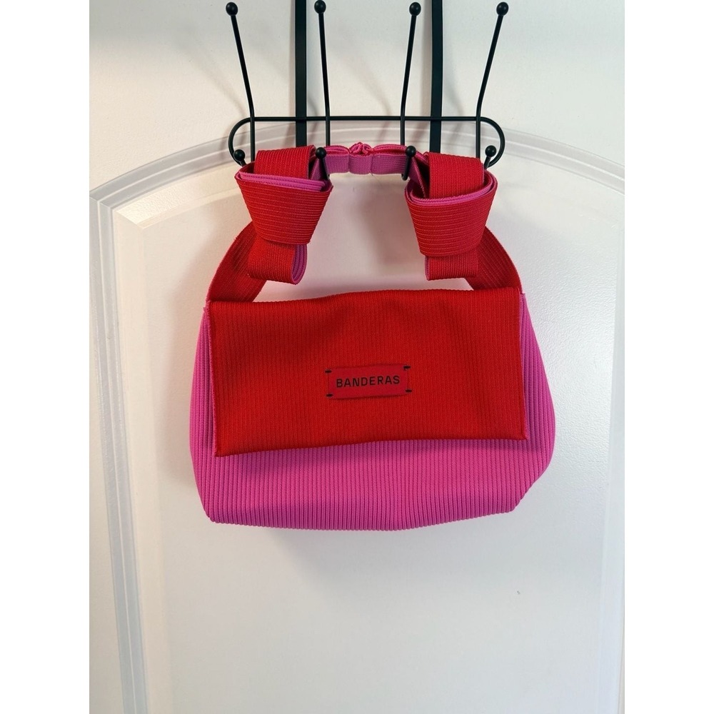 Banderas Red‎ and Pink Ribbed Knit Handbag